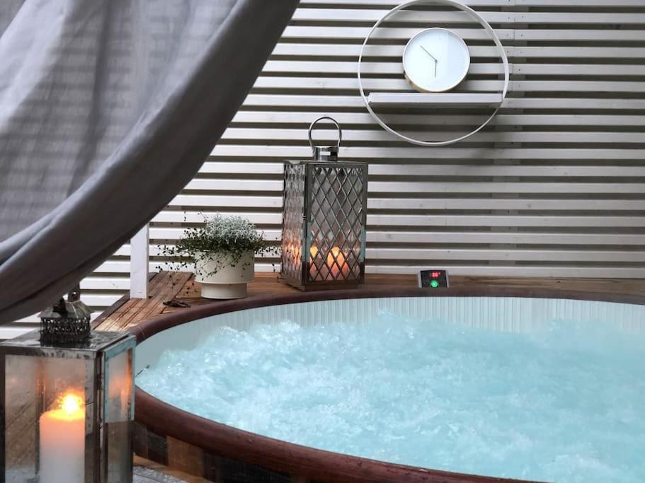 Snowcrystal Home With Jacuzzi And Sauna Rovaniemi Eksteriør bilde