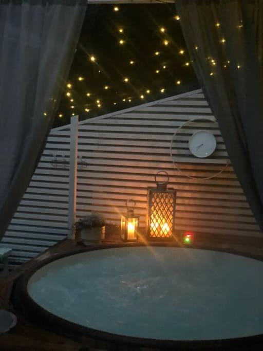 Snowcrystal Home With Jacuzzi And Sauna Rovaniemi Eksteriør bilde
